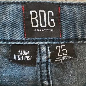 Urban Outfitter Black Mom Jeans (size 25) $21